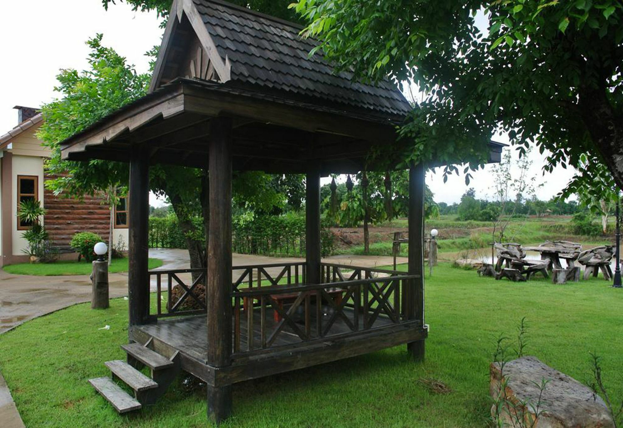 Bansuan Chomdao Resort Khon Kaen Exterior foto